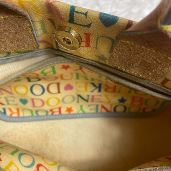 VTG Dooney & Bourke Signature  Multicolor Heart charm tan leather strap &tassel - Picture 10 of 13